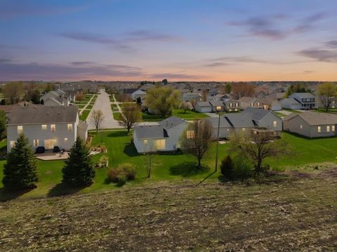 Tiny photo for 424 N Aspen Drive, Cortland, IL 60112 (MLS # 12591993)