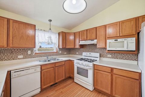 Tiny photo for 424 N Aspen Drive, Cortland, IL 60112 (MLS # 12591993)