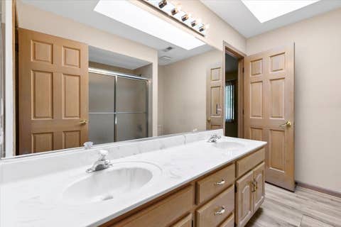 Tiny photo for 193 Rosedale Court, Bloomingdale, IL 60108 (MLS # 12650727)