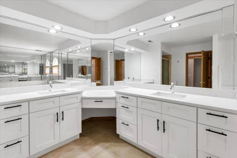 Tiny photo for 193 Rosedale Court, Bloomingdale, IL 60108 (MLS # 12650727)