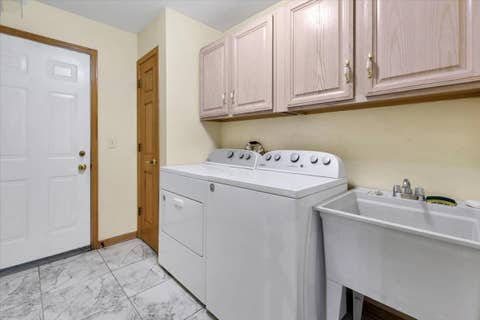 Tiny photo for 193 Rosedale Court, Bloomingdale, IL 60108 (MLS # 12650727)