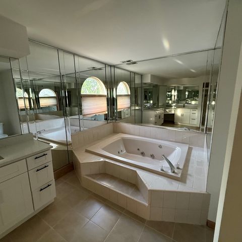 Tiny photo for 193 Rosedale Court, Bloomingdale, IL 60108 (MLS # 12650727)