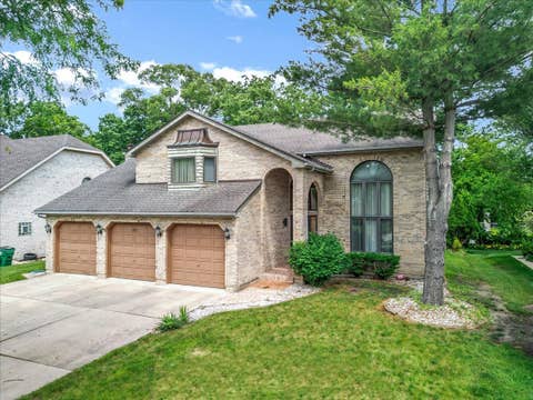 Photo of 193 Rosedale Court, Bloomingdale, IL 60108 (MLS # 12650727)