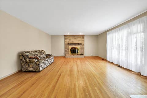 Tiny photo for 193 Rosedale Court, Bloomingdale, IL 60108 (MLS # 12650727)