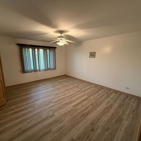Tiny photo for 193 Rosedale Court, Bloomingdale, IL 60108 (MLS # 12650727)