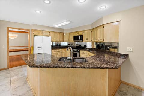 Tiny photo for 193 Rosedale Court, Bloomingdale, IL 60108 (MLS # 12650727)