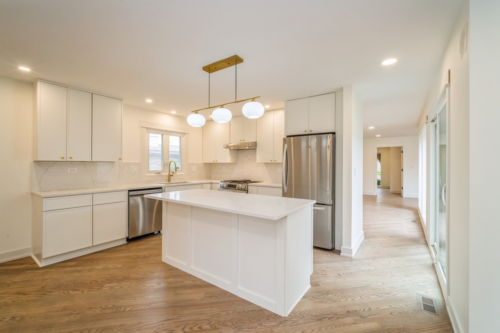 2240 Vista Court