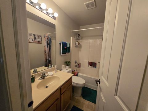 Tiny photo for 494 Vaughn Circle, Aurora, IL 60502 (MLS # 12486335)