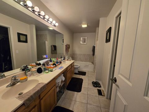 Tiny photo for 494 Vaughn Circle, Aurora, IL 60502 (MLS # 12486335)