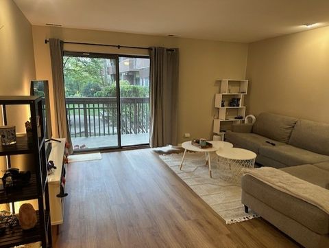 Tiny photo for 120 Lakeview Drive #109, Bloomingdale, IL 60108 (MLS # 12567140)