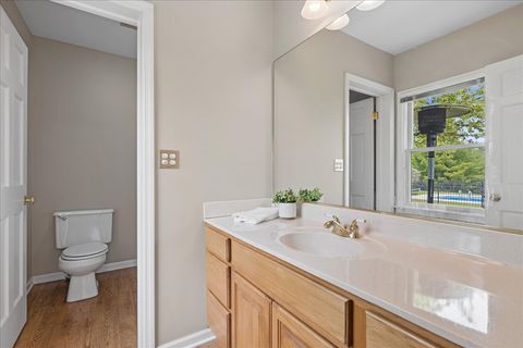 Tiny photo for 1430 Allyson Court, Libertyville, IL 60048 (MLS # 12589467)