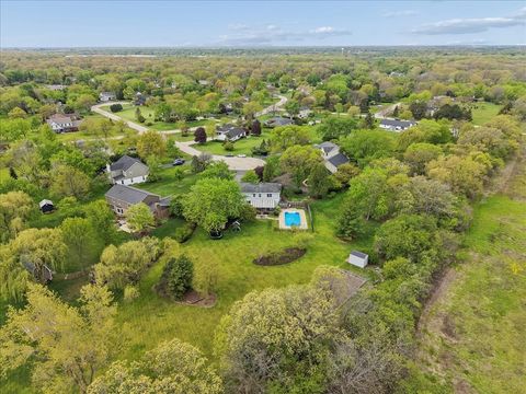 Tiny photo for 1430 Allyson Court, Libertyville, IL 60048 (MLS # 12589467)