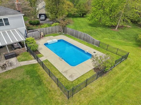 Tiny photo for 1430 Allyson Court, Libertyville, IL 60048 (MLS # 12589467)