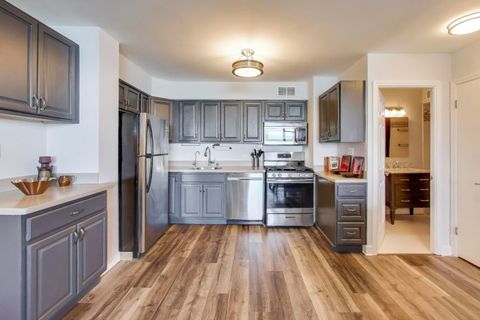 Tiny photo for 6325 N Sheridan Road #2101, Chicago, IL 60660 (MLS # 12566606)