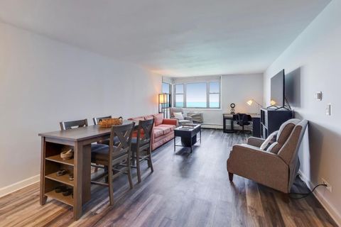 Tiny photo for 6325 N Sheridan Road #2101, Chicago, IL 60660 (MLS # 12566606)