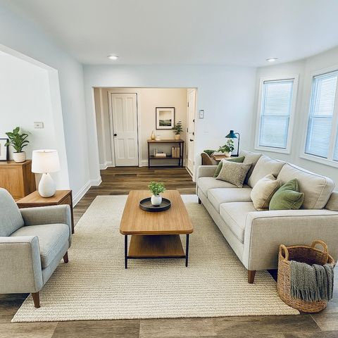 Tiny photo for 8640 S Blackstone Avenue, Chicago, IL 60619 (MLS # 12521403)