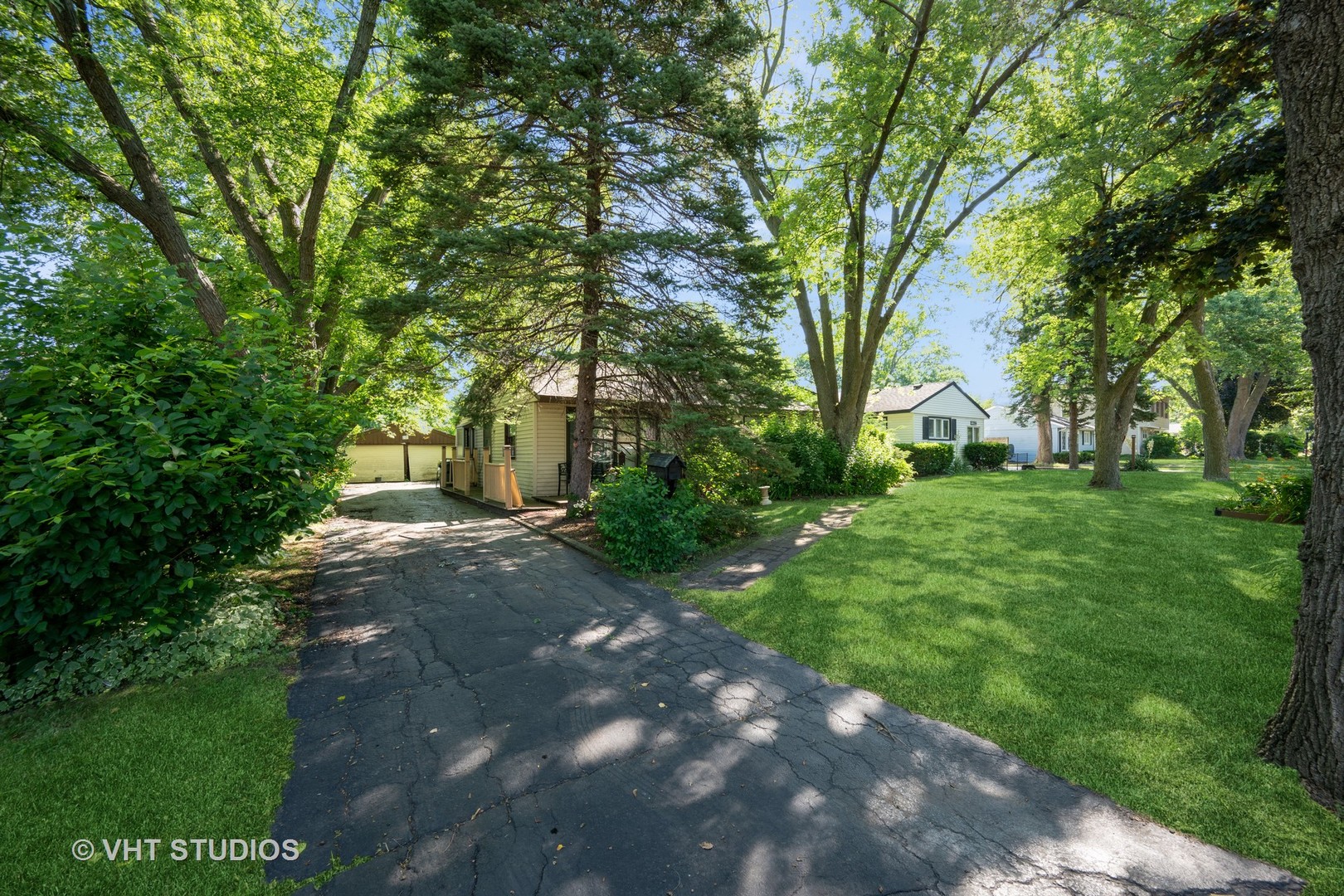 2506 Sigwalt Street