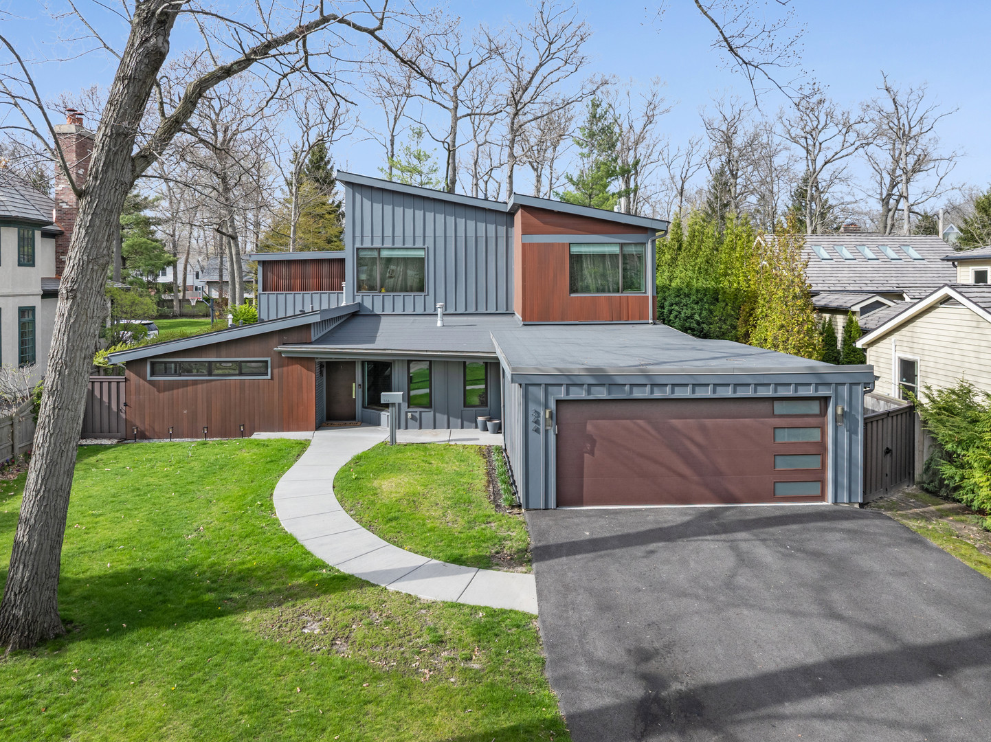 344 E Witchwood Lane