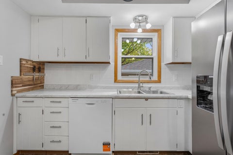 Tiny photo for 310 S Garfield Avenue, Champaign, IL 61821 (MLS # 12789593)