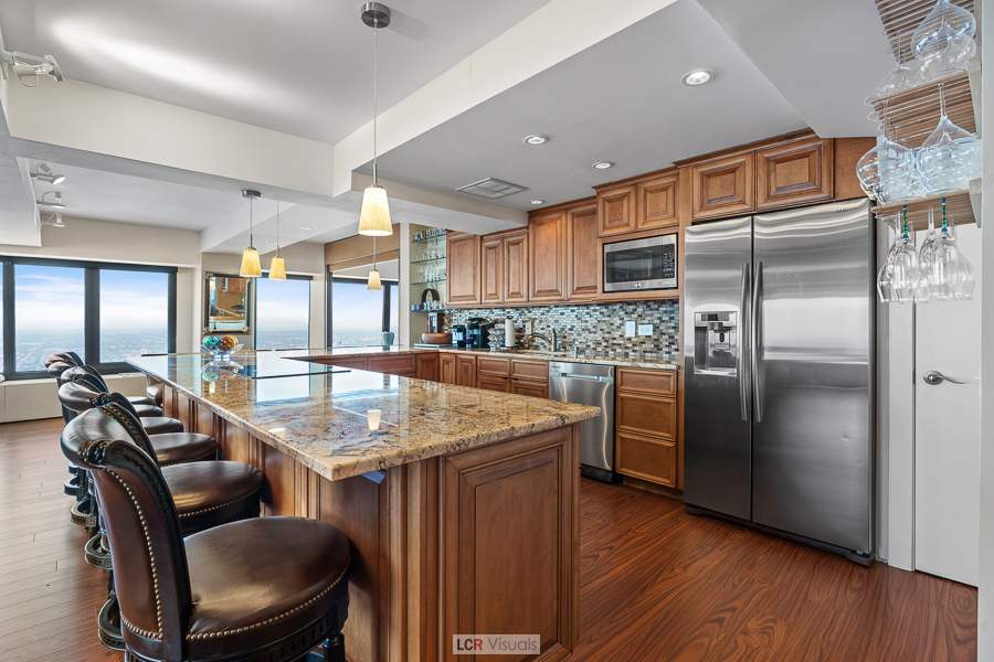 175 E Delaware Place 8509