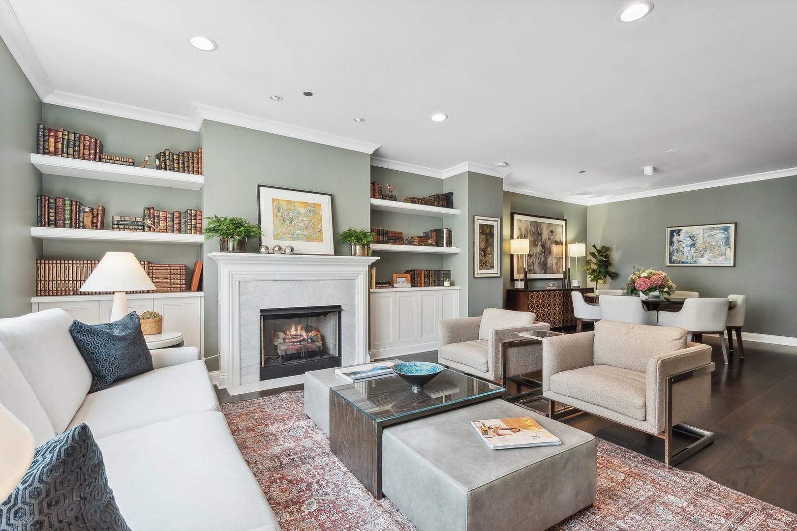 10 E Delaware Place 29B