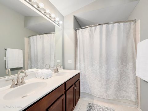 Tiny photo for 16429 Newcastle Way, Lockport, IL 60441 (MLS # 12606612)