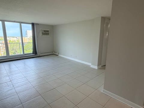 Tiny photo for 2211 S Highland Avenue #6D, Lombard, IL 60148 (MLS # 12717114)