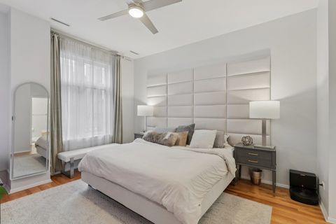 Tiny photo for 800 W Cornelia Avenue #208, Chicago, IL 60657 (MLS # 12536619)
