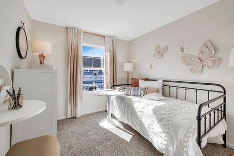 Tiny photo for 369 bridgeview Court, St. Charles, IL 60174 (MLS # 12508138)