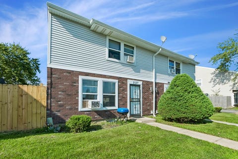 Photo of 5527 Allemong Drive, Matteson, IL 60443 (MLS # 12738222)