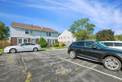 Tiny photo for 5527 Allemong Drive, Matteson, IL 60443 (MLS # 12738222)