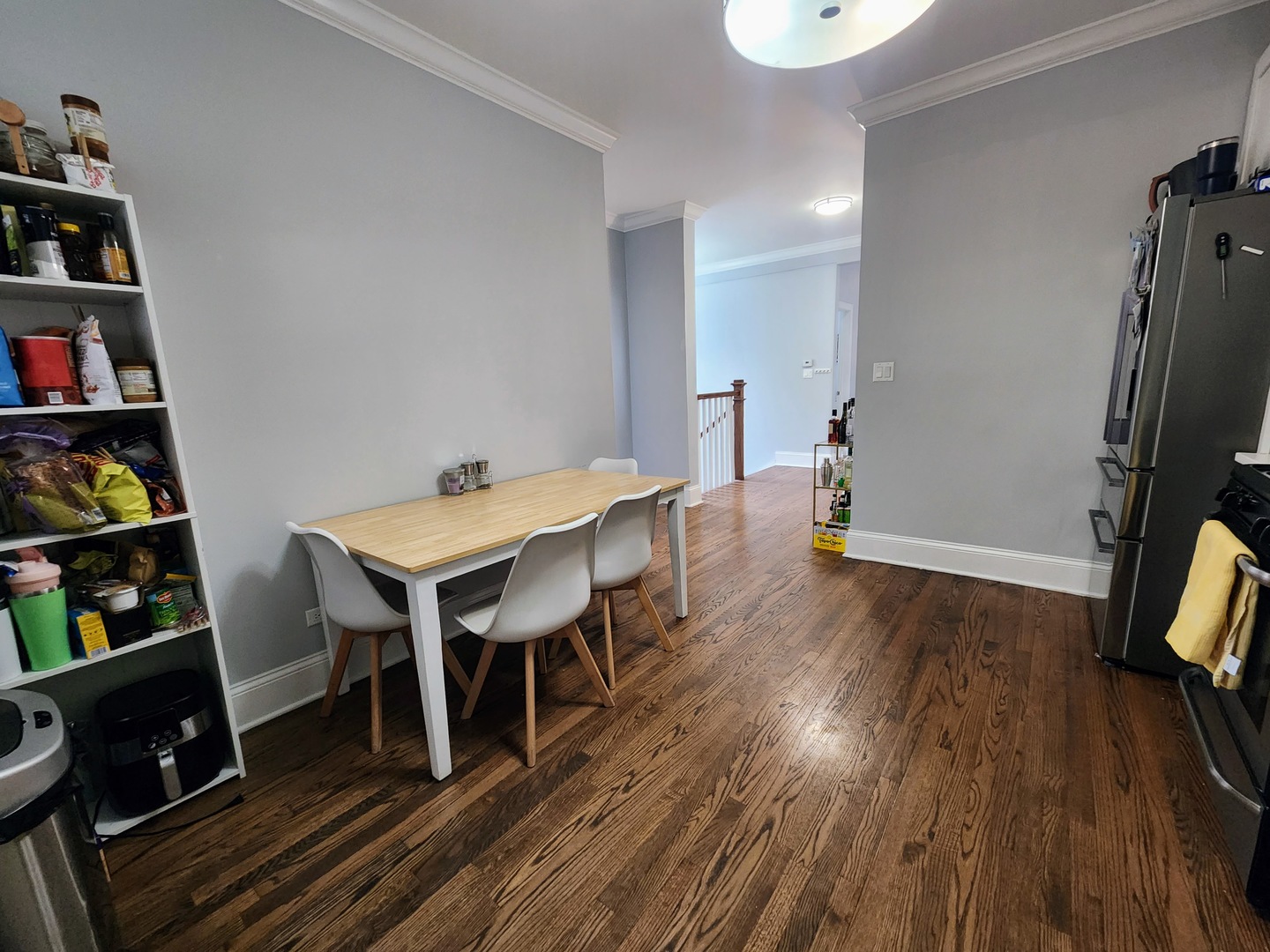 717 W Belmont Avenue 1R