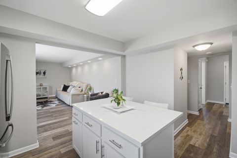 Tiny photo for 221 Stafford Drive, Mundelein, IL 60060 (MLS # 12631855)