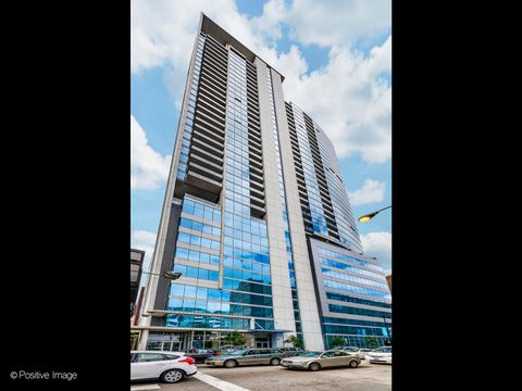 303 W Ohio Street 1404 Chicago IL 60654
