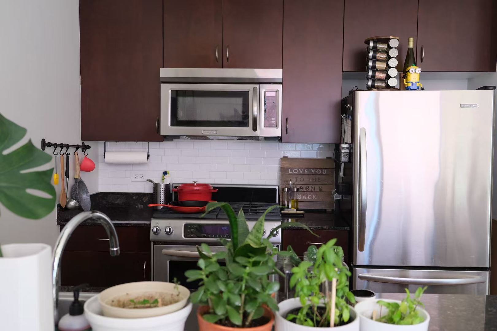 303 W Ohio Street 1404