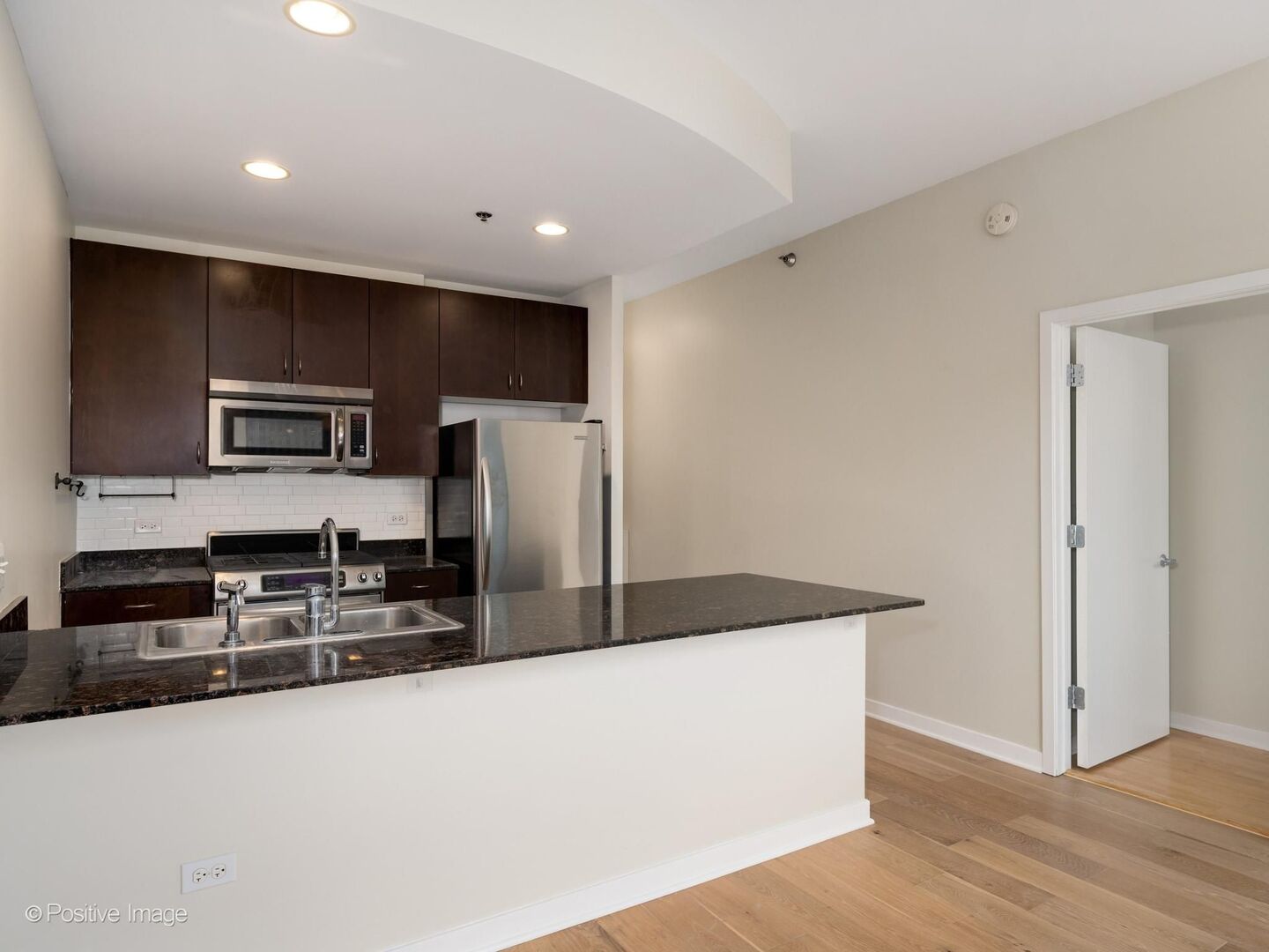 303 W Ohio Street 1404