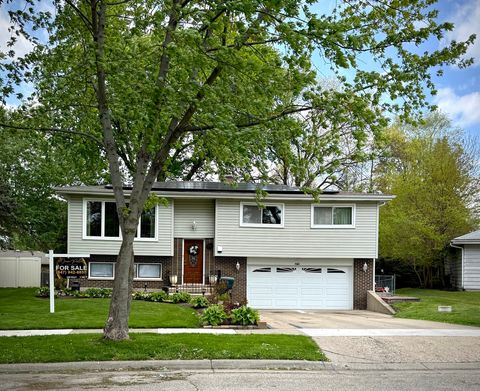 1560 Pamela Drive Elgin IL 60123