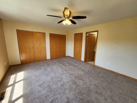 Tiny photo for 2363 E 70th Place #B, Chicago, IL 60649 (MLS # 12750606)
