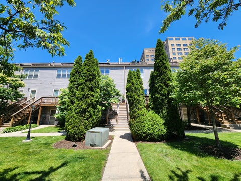 Tiny photo for 2363 E 70th Place #B, Chicago, IL 60649 (MLS # 12750606)