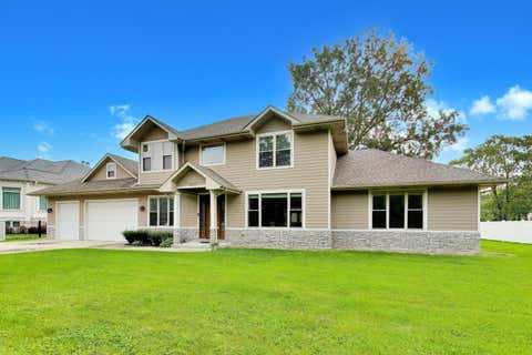 Tiny photo for 2311 N Arlington Heights Road, Arlington Heights, IL 60004 (MLS # 12684687)