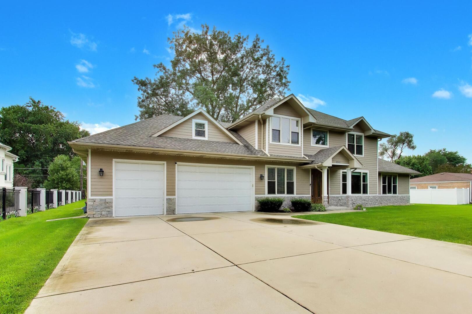 2311 N Arlington Heights Road
