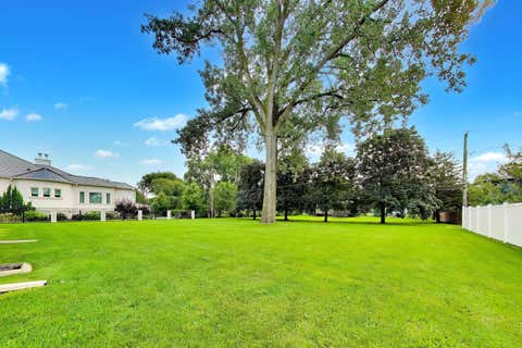 Tiny photo for 2311 N Arlington Heights Road, Arlington Heights, IL 60004 (MLS # 12684687)