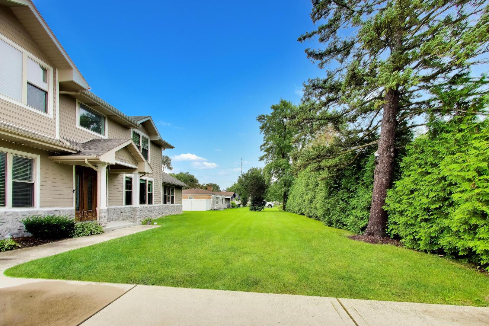 2311 N Arlington Heights Road