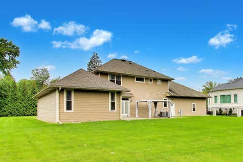 Tiny photo for 2311 N Arlington Heights Road, Arlington Heights, IL 60004 (MLS # 12684687)