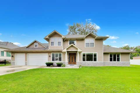 Photo of 2311 N Arlington Heights Road, Arlington Heights, IL 60004 (MLS # 12684687)