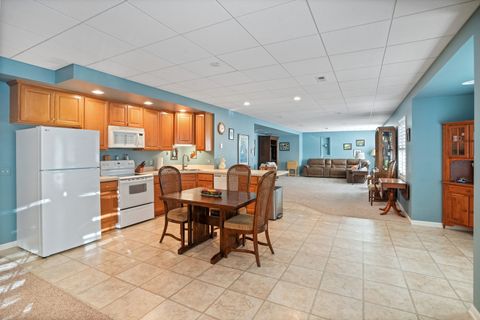 Tiny photo for 226 Glenbrook Court, Gilberts, IL 60136 (MLS # 12548639)