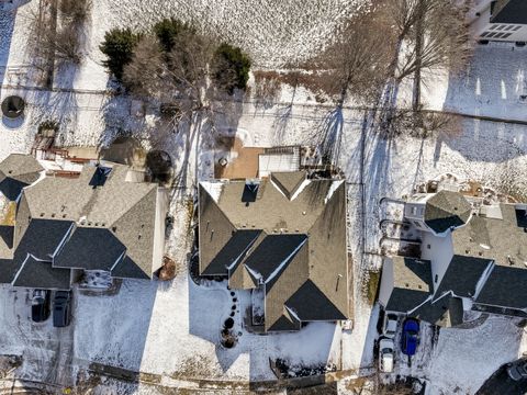 Tiny photo for 226 Glenbrook Court, Gilberts, IL 60136 (MLS # 12548639)