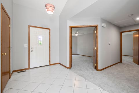Tiny photo for 9342 Sutton Place, Tinley Park, IL 60487 (MLS # 12618586)
