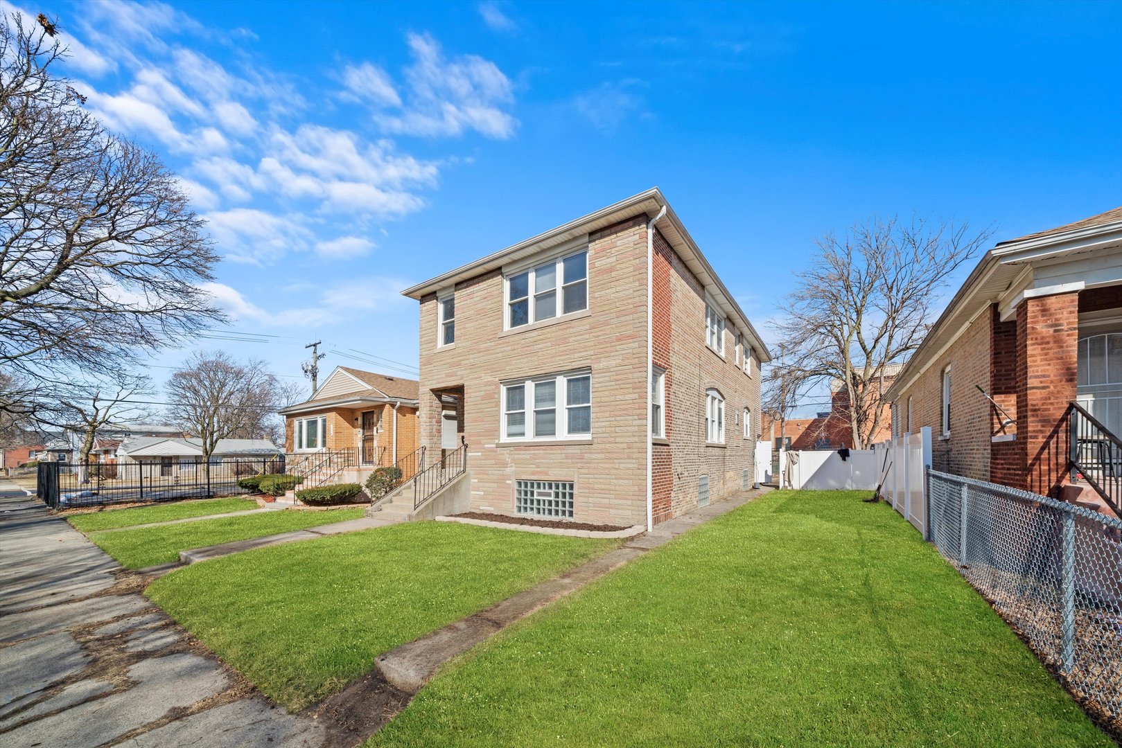 1250 W 111th Place