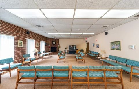 Tiny photo for 255 S West Avenue S #413, Elmhurst, IL 60126 (MLS # 12461579)